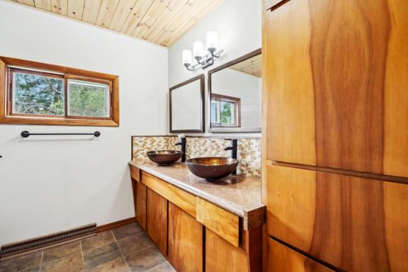 Bathroom Sinks Double Vanity Image